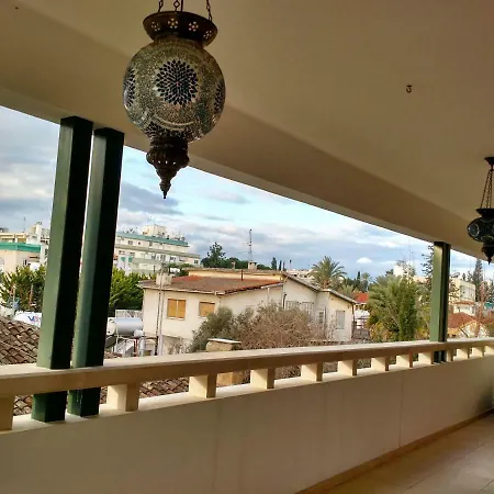 Timeless Luxury 3 Bedroom In Central *
