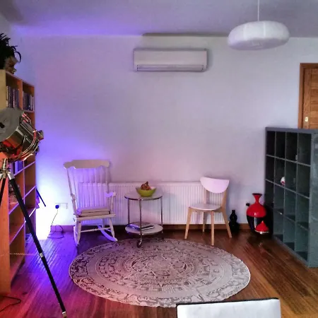 Timeless Luxury 3 Bedroom In Central *